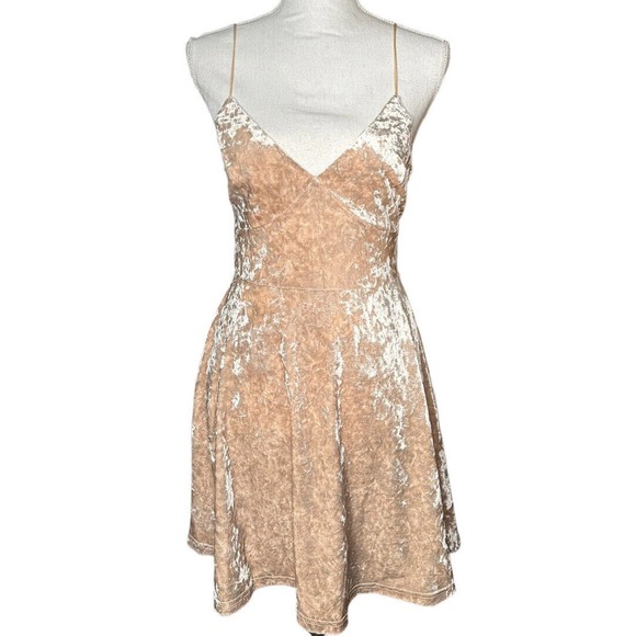 Double Crazy Dresses & Skirts - Double Crazy Juniors Light Pink Crushed Velvet Spaghetti Strap Tie Back Dress L